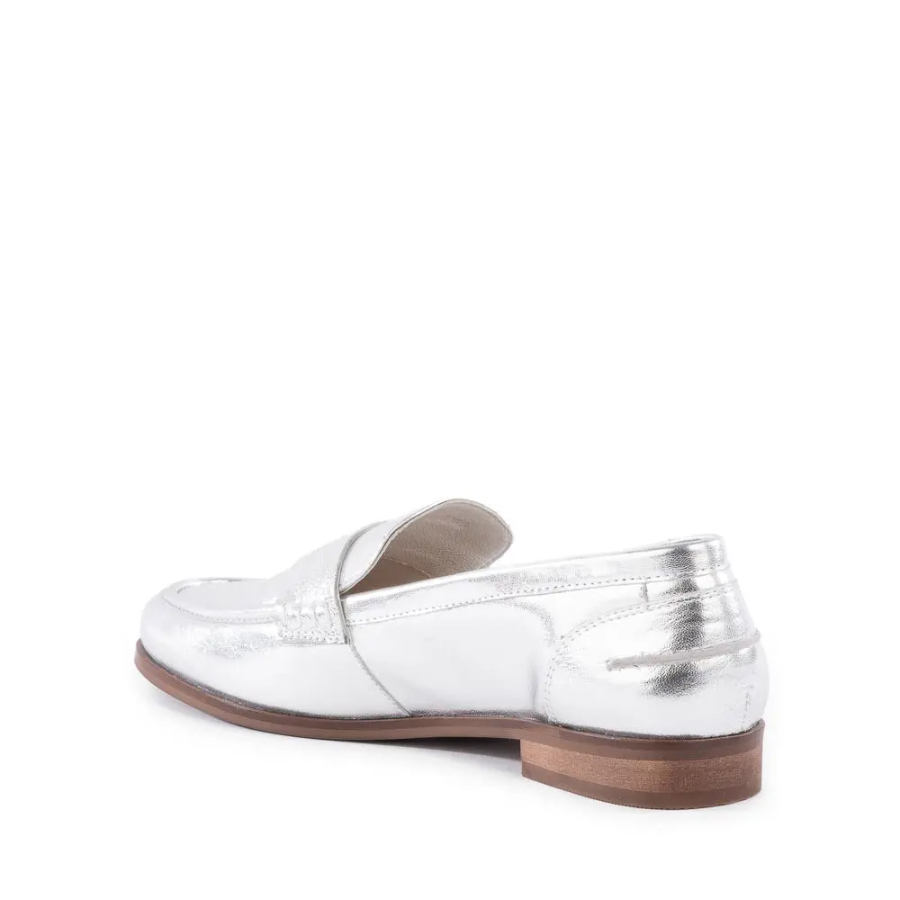 Seychelles Sooner Or Later Loafer In Silver 3