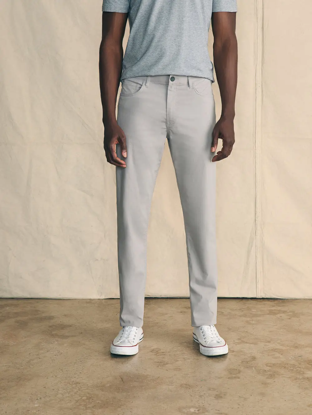 Faherty Movement 5-Pocket Pant In Fossil 2