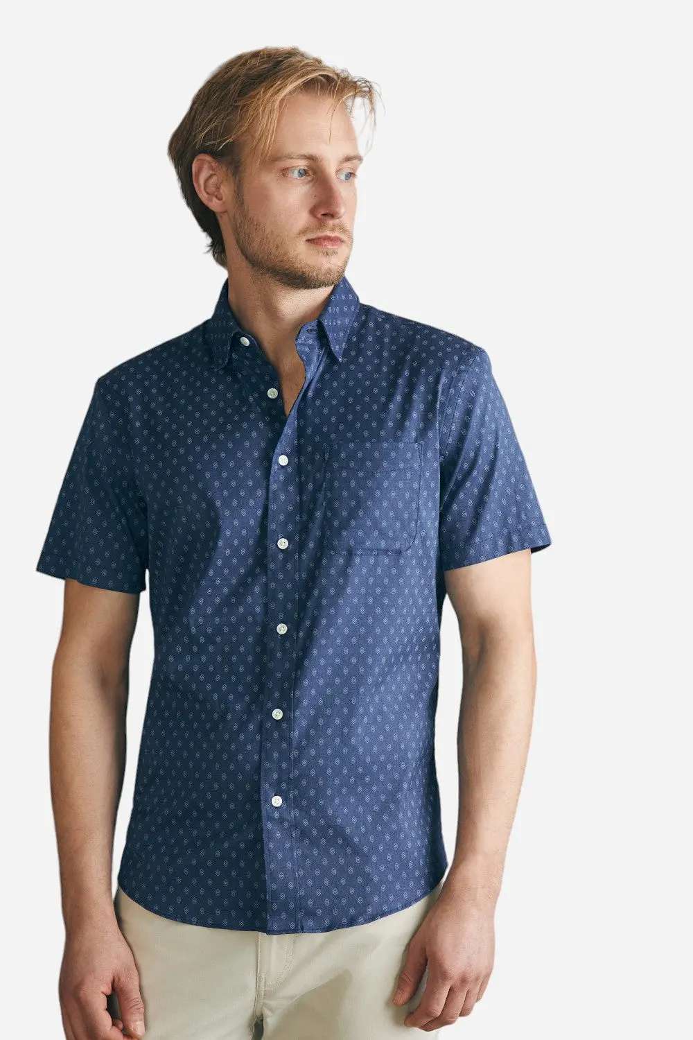 Faherty Movement Short-Sleeve Shirt In Navy Dusk Diamond Print 1