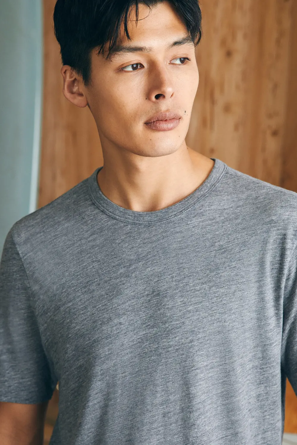 Faherty Short-Sleeve Vintage Chambray Tee In Mineral Grey Heather 2