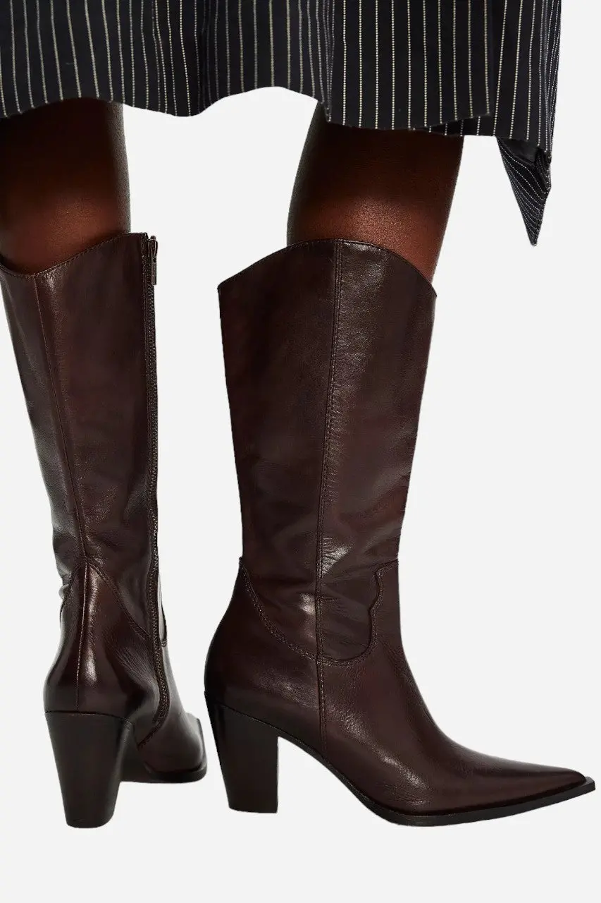 Free People Copenhagen Point Boot Fudge 1