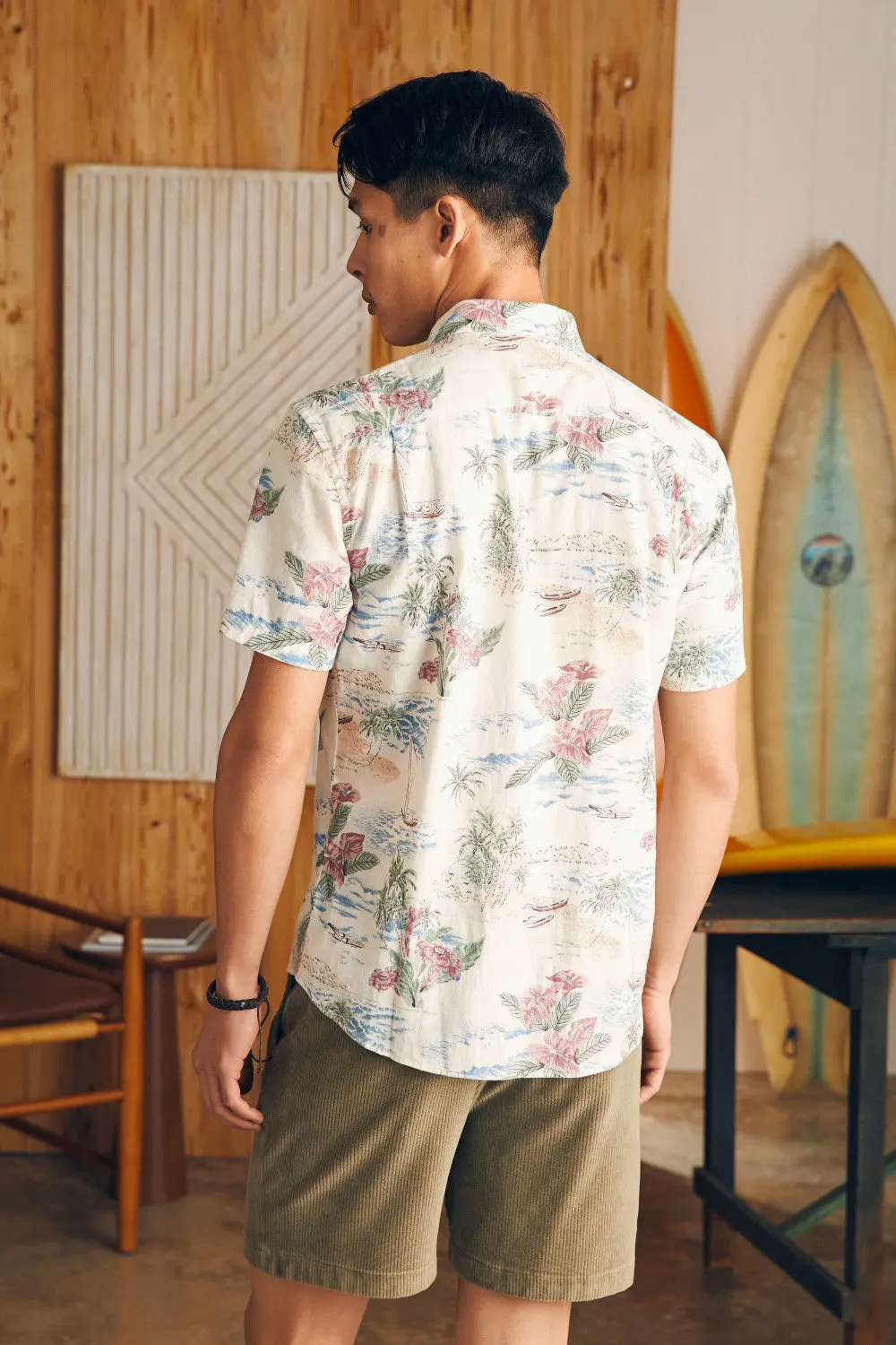 Faherty Short-Sleeve Breeze Shirt In Molokai Scenic Tropical 4