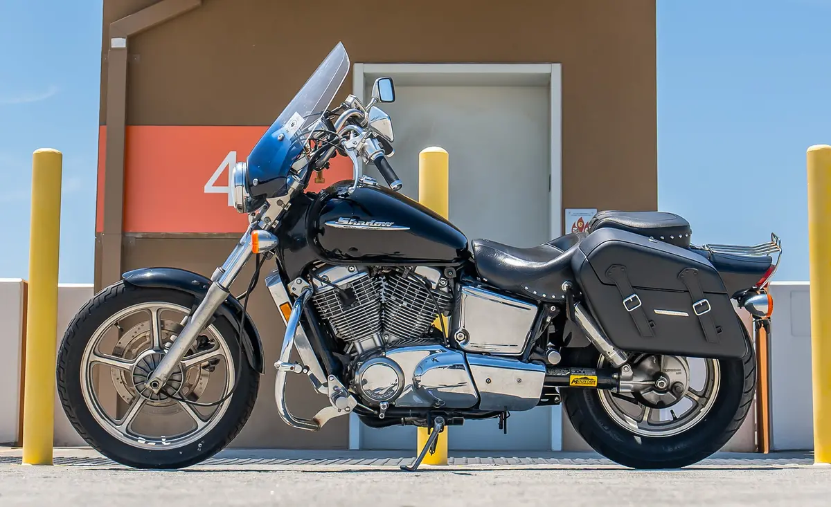38L - Baldur Xl Shock Cutout Honda Shadow 1100 Spirit Leather Wrapped Hard Saddlebags 2
