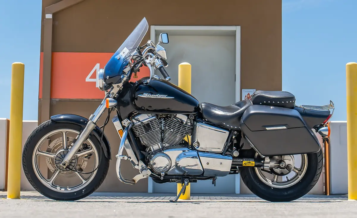 38L - Baldur Xl Shock Cut-Out Honda Shadow 1100 Spirit Matte Hard Saddlebags 2