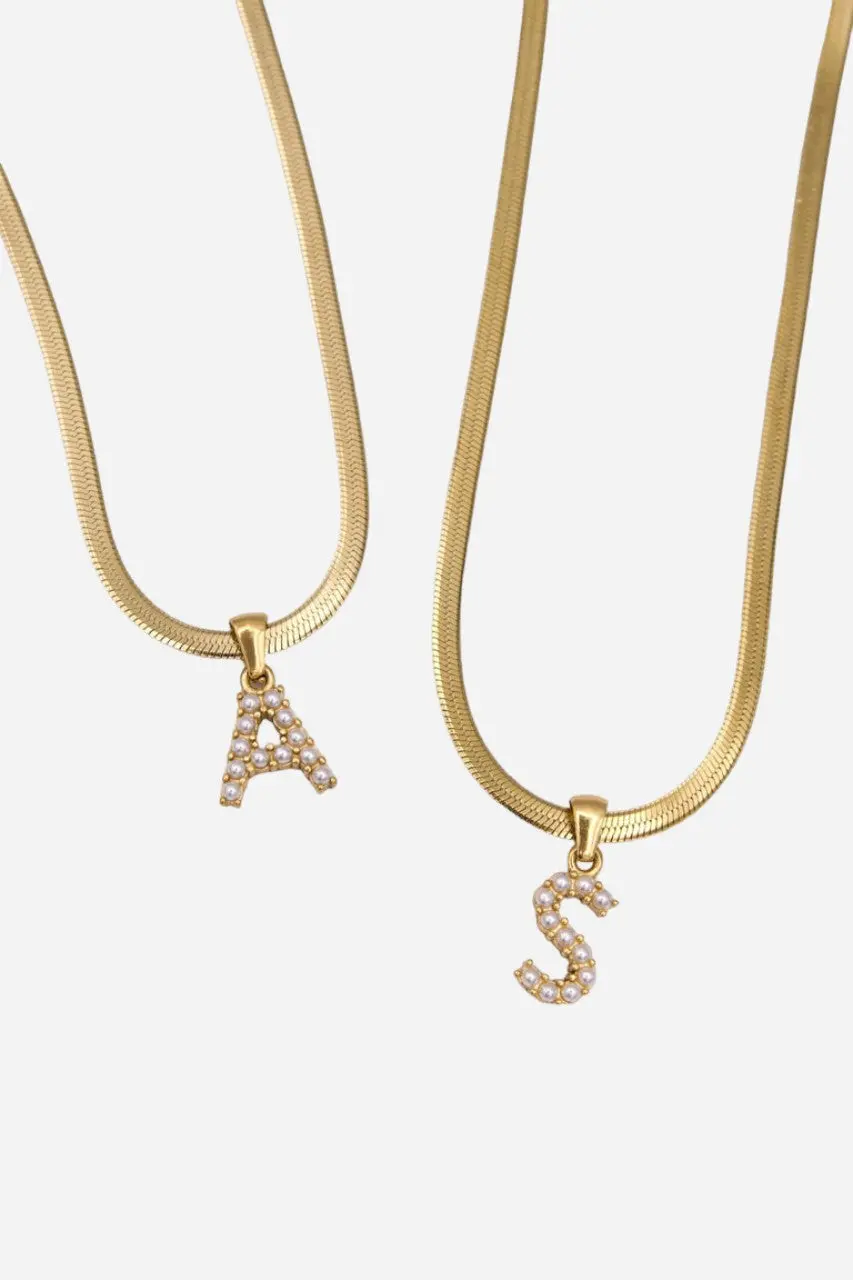 Farrah B Big Debut Pearl Initial Necklace - Letter L 1