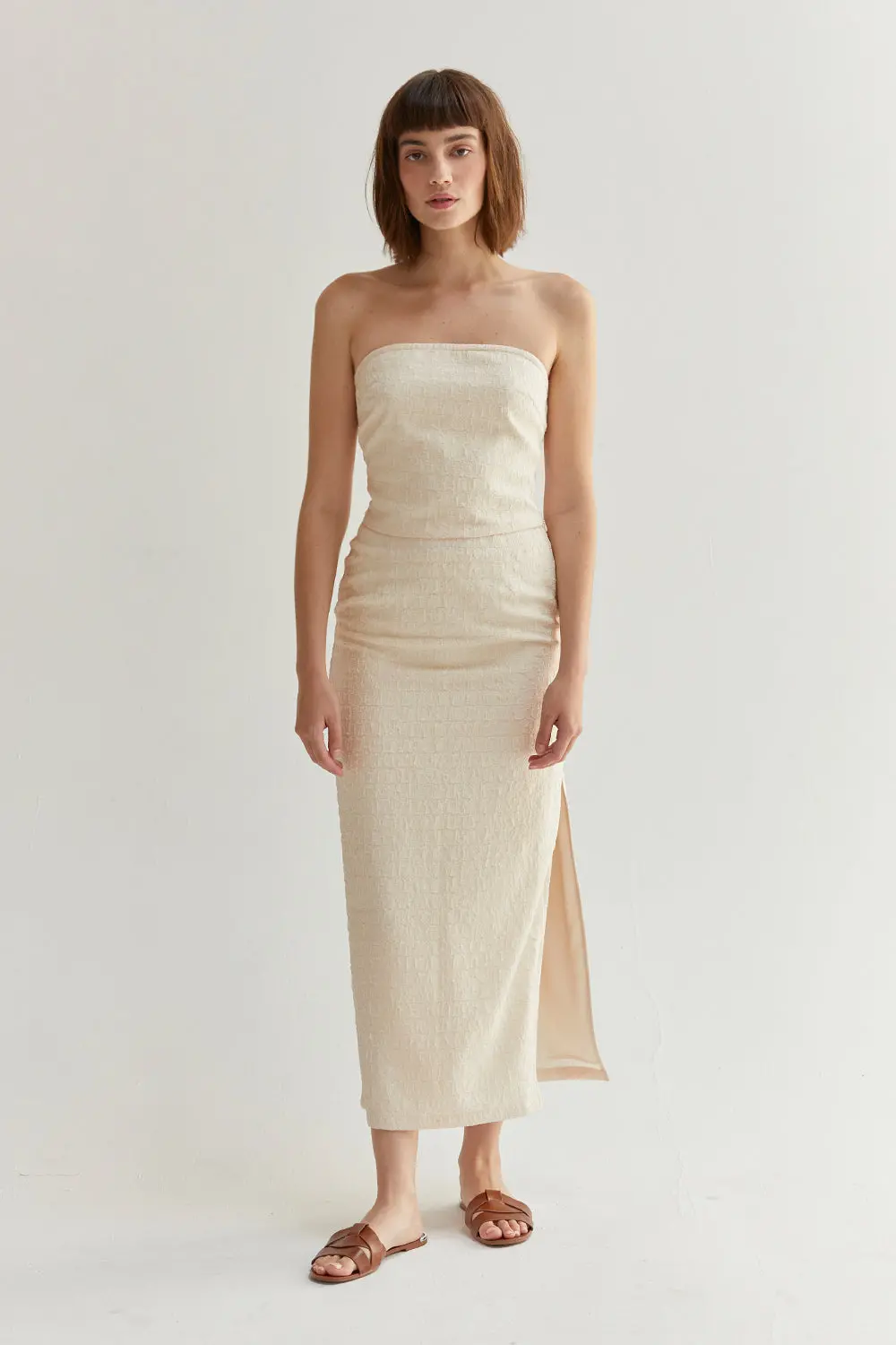 Crescent Delia Textured Tube Top In Cream 1