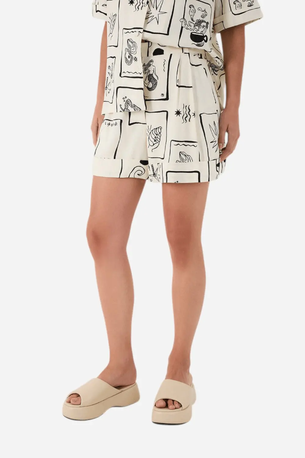 Dress To Bermuda Lara Print Shorts 1