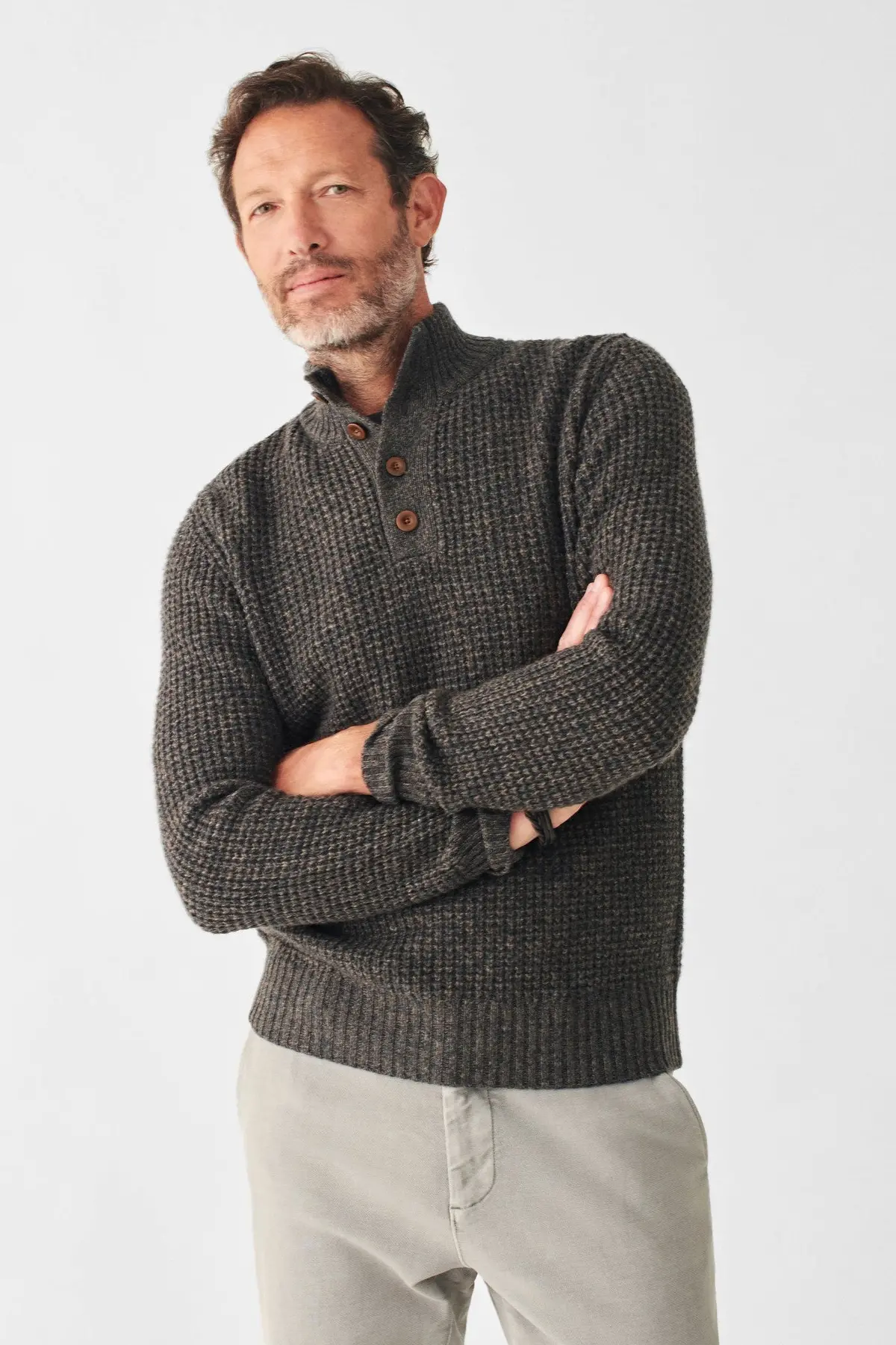 Faherty Cashmere Wool Quarter Button Sweater In Charcoal Melange 1