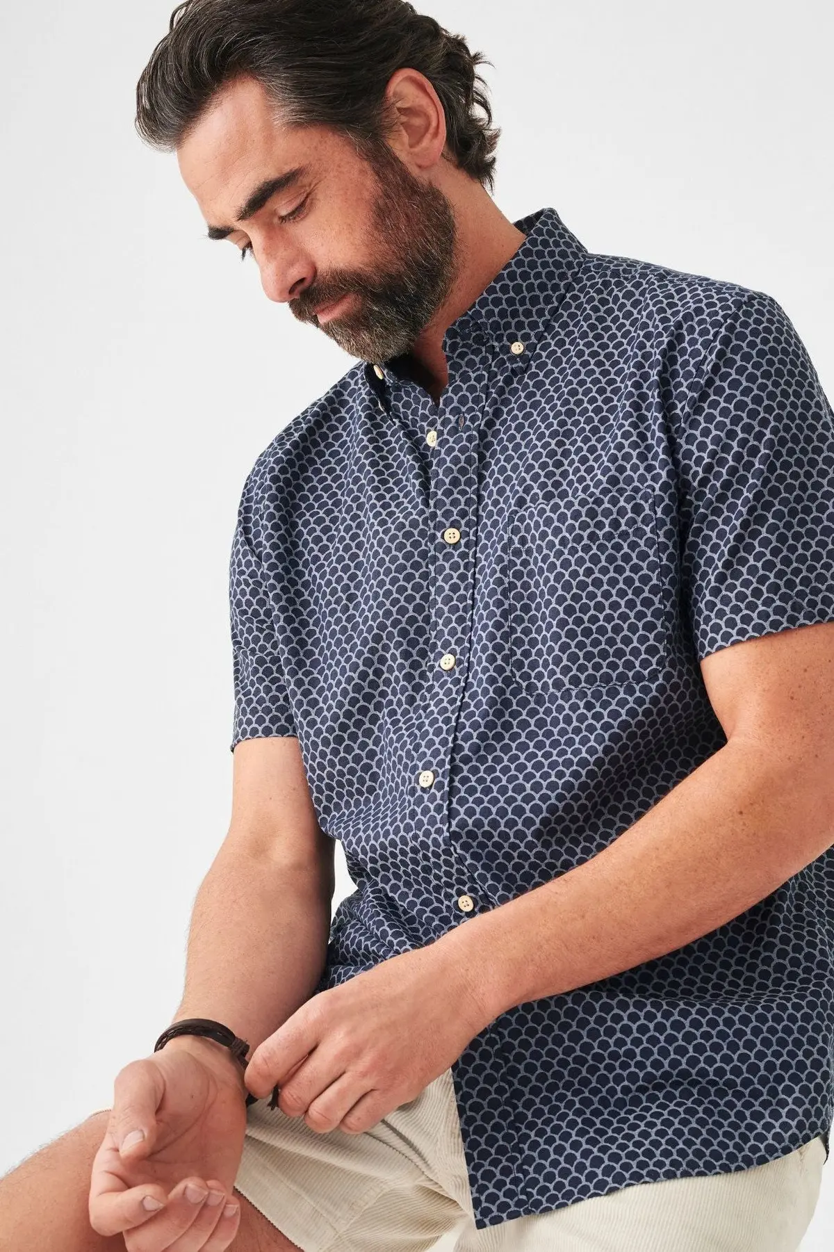 Faherty Short Sleeve Stretch Playa Shirt In Midnight Fishscale 1
