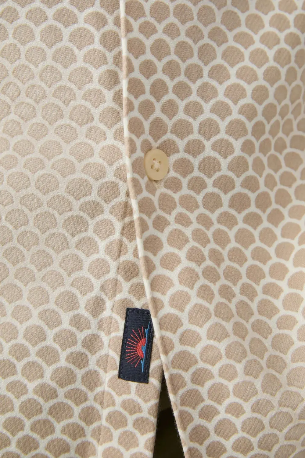 Faherty Short-Sleeve Hermosa Shirt In Island Sand Fishscale 2