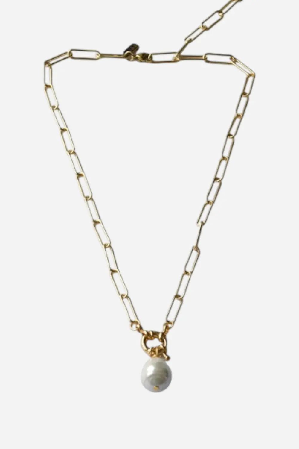 Farrah B Shell Out Necklace 1