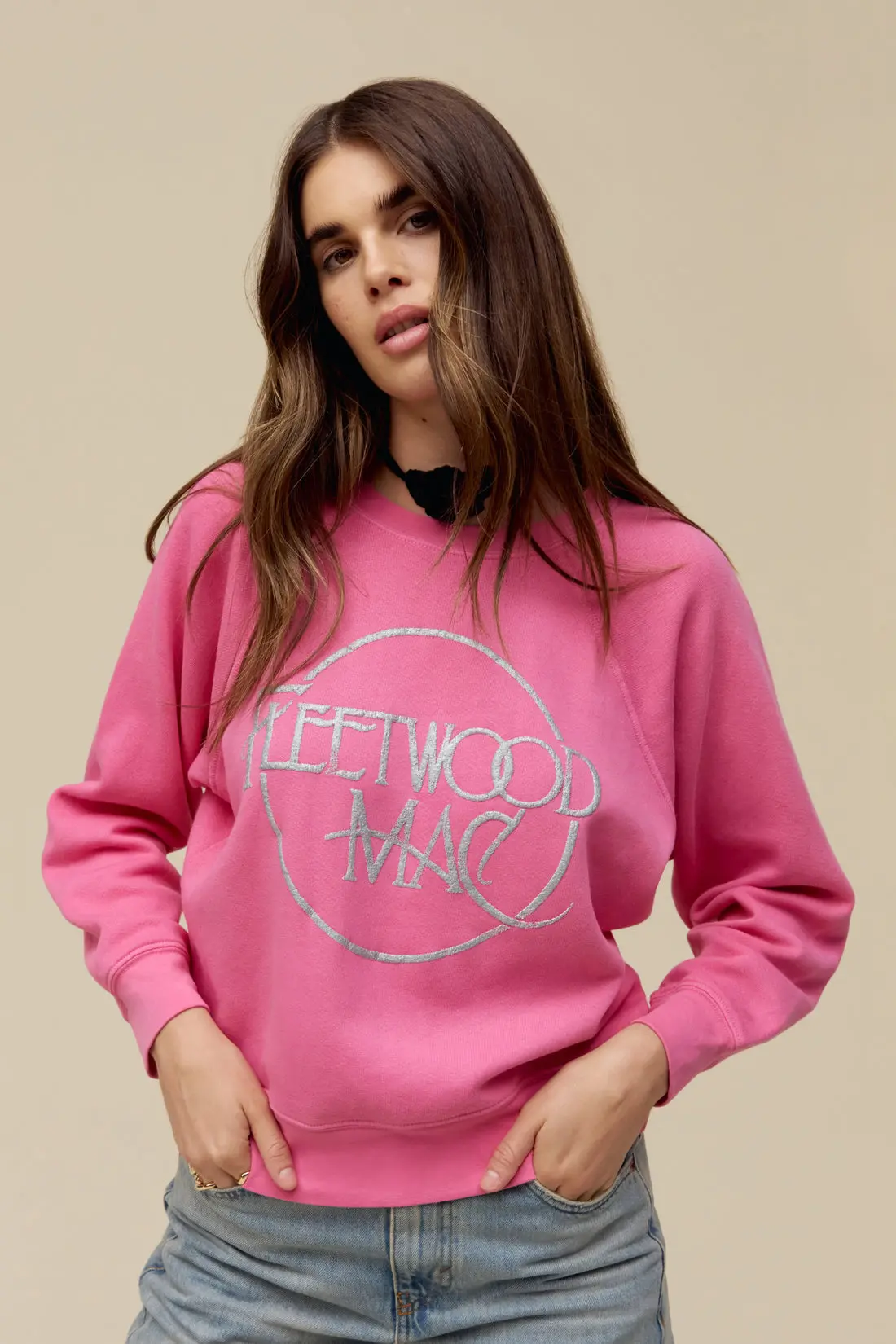 Daydreamer La Fleetwood Mac Circle Logo Raglan Crewneck In Pink Rogue 1