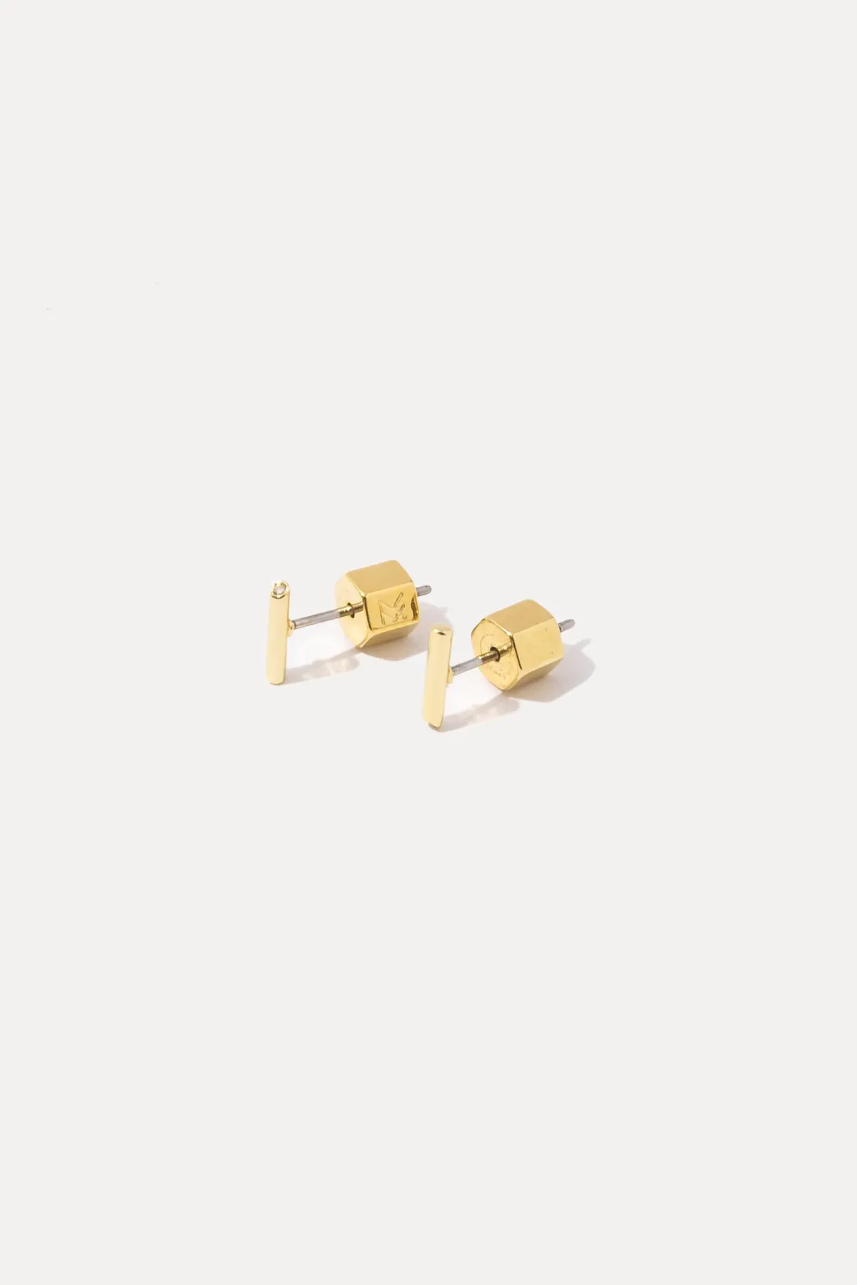 James Studs In Gold 1
