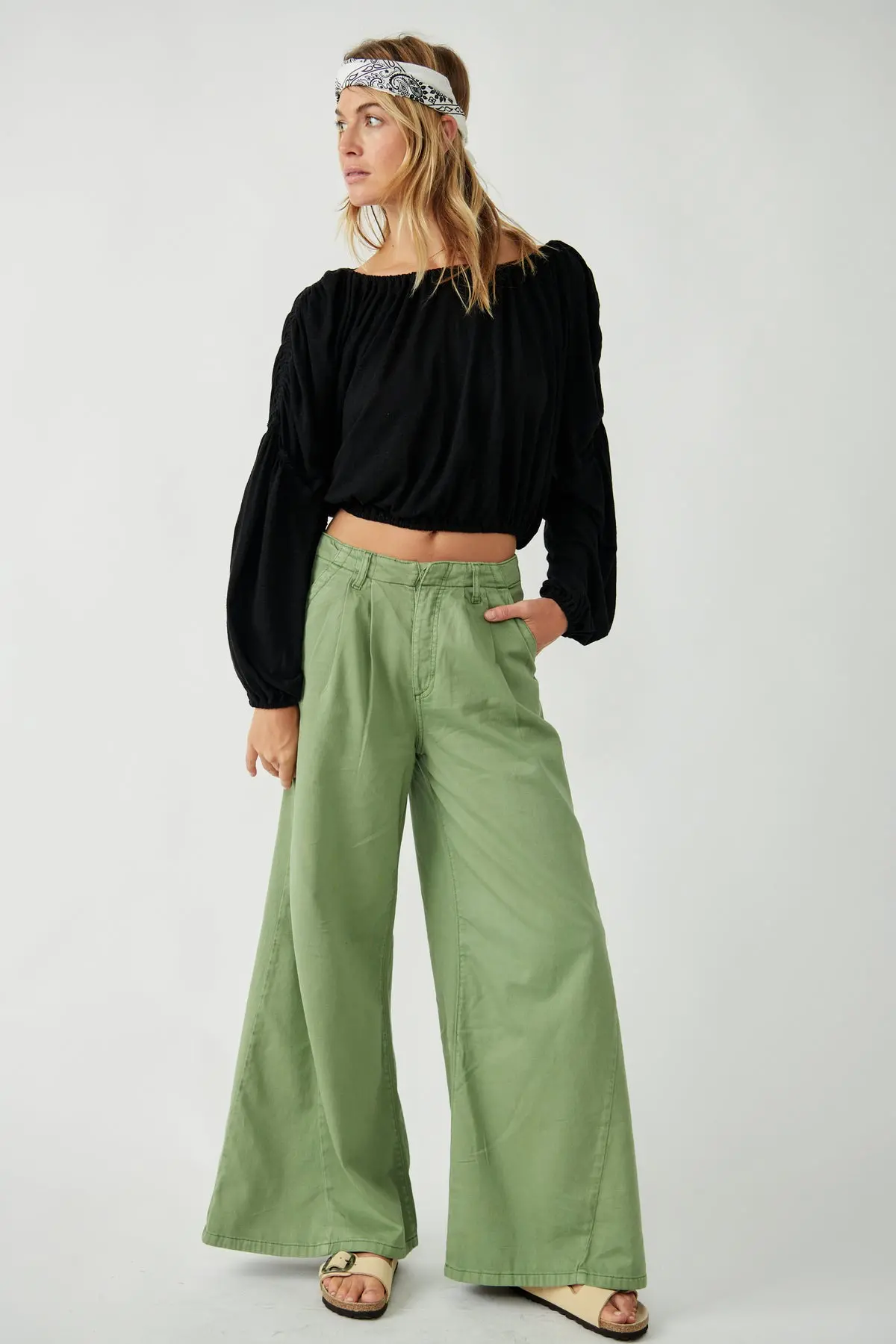 Free People Light As Spring Trouser In Verde 1