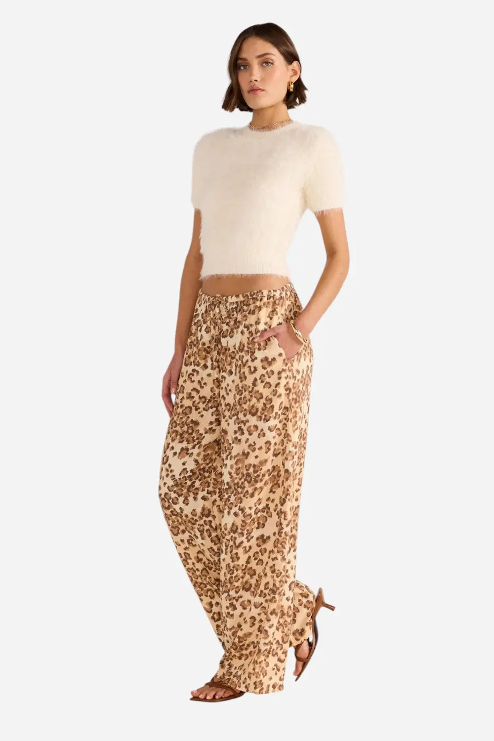 Minkpink Clover Fluffy Knit Tee In Ivory 3