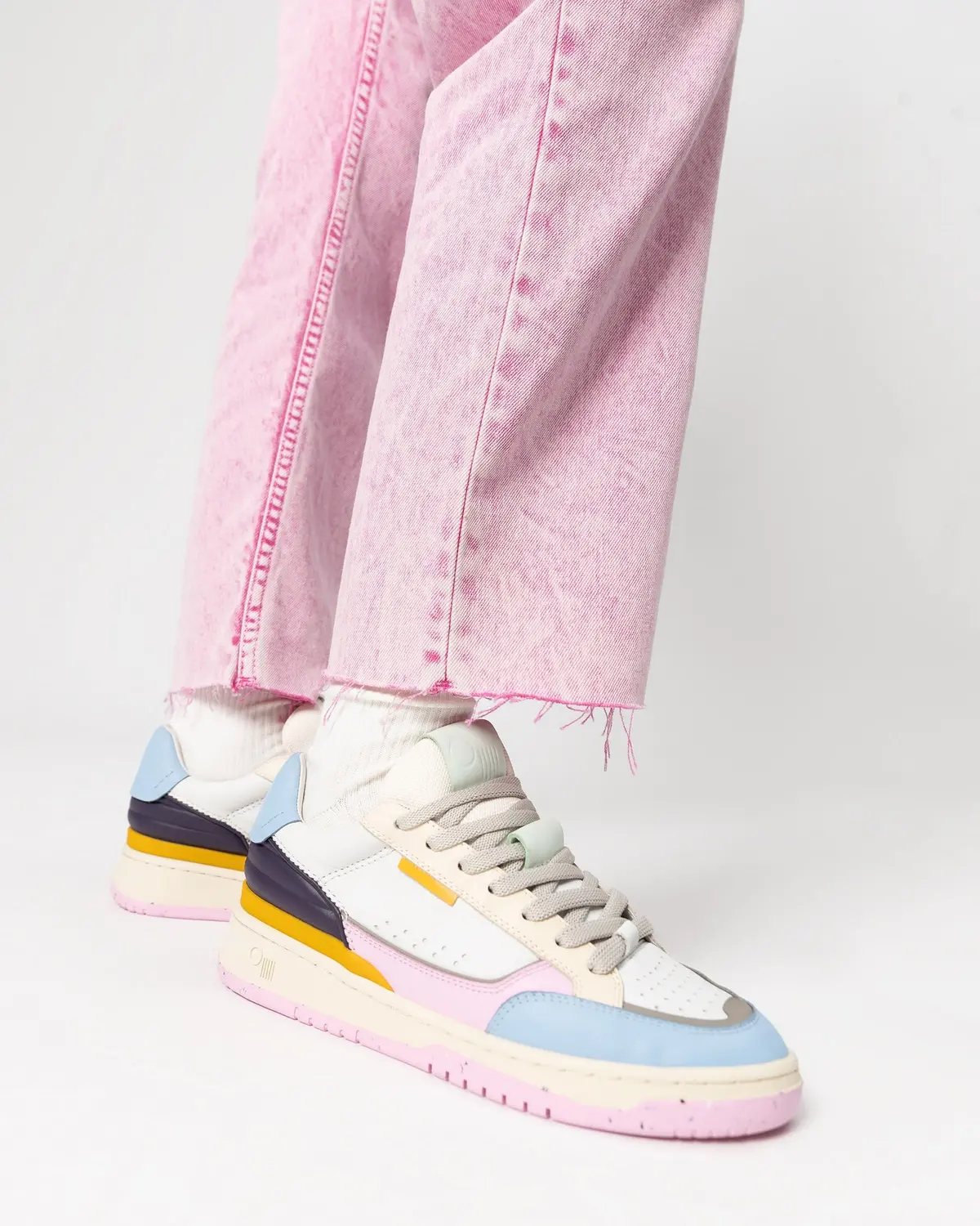 Oncept Women's Paris Sneakers In Orchid Multi 6