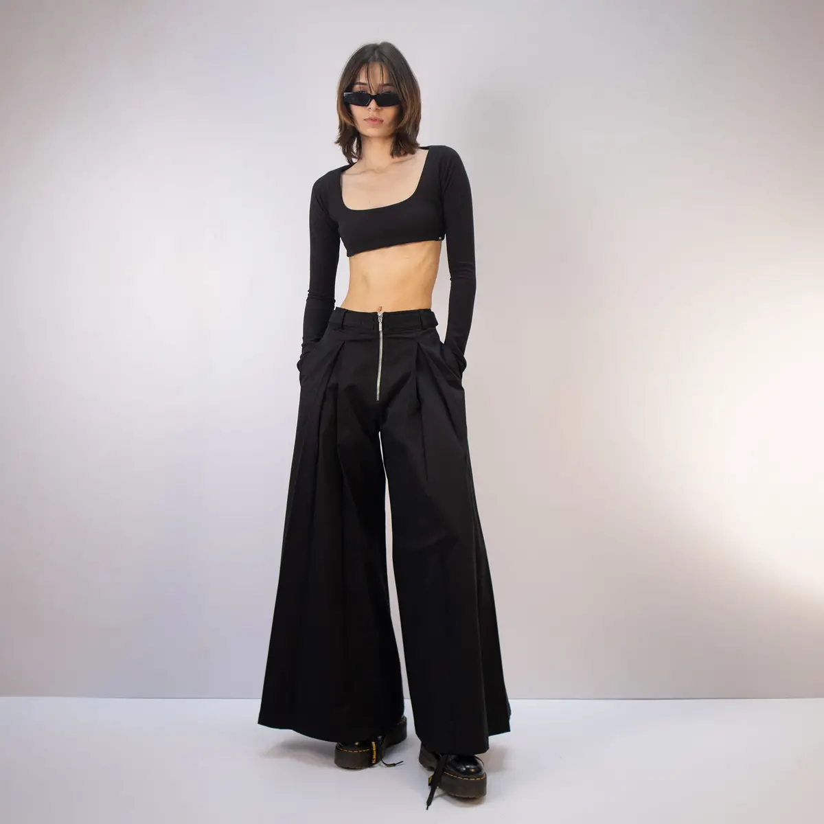 Big Pleat Pants In Black 4
