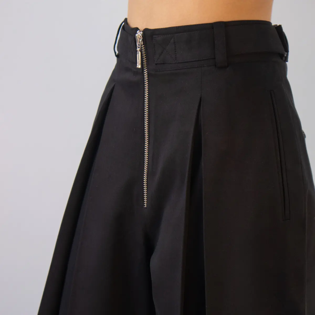 Big Pleat Pants In Black 2