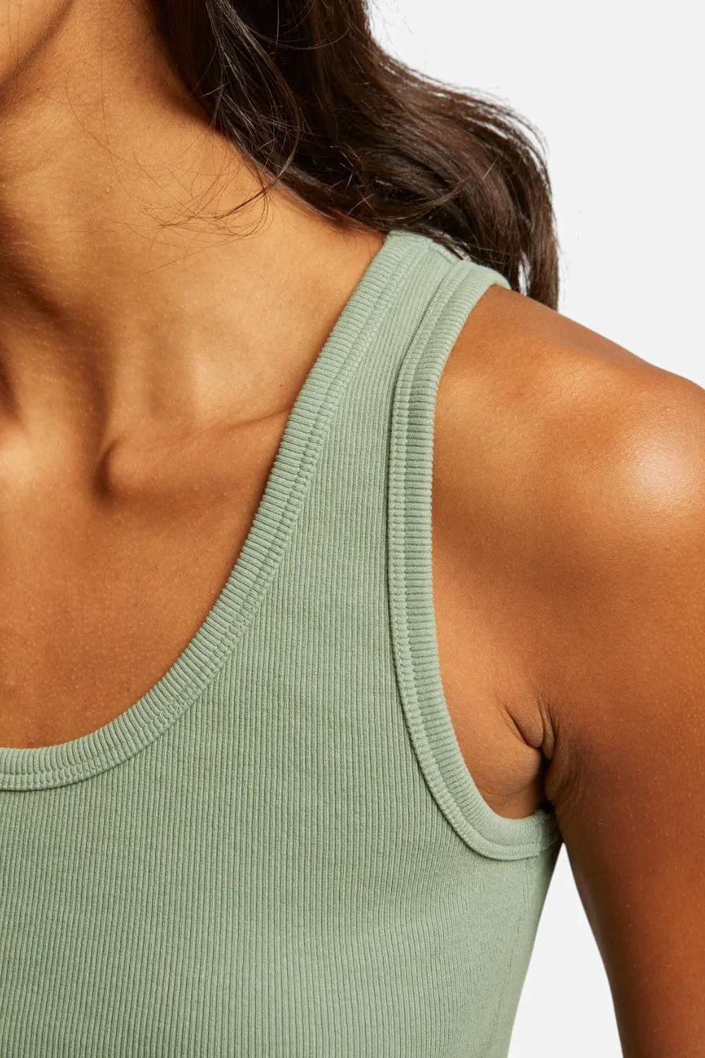 Perfect White Tee Blondie Tank In Aloe 2