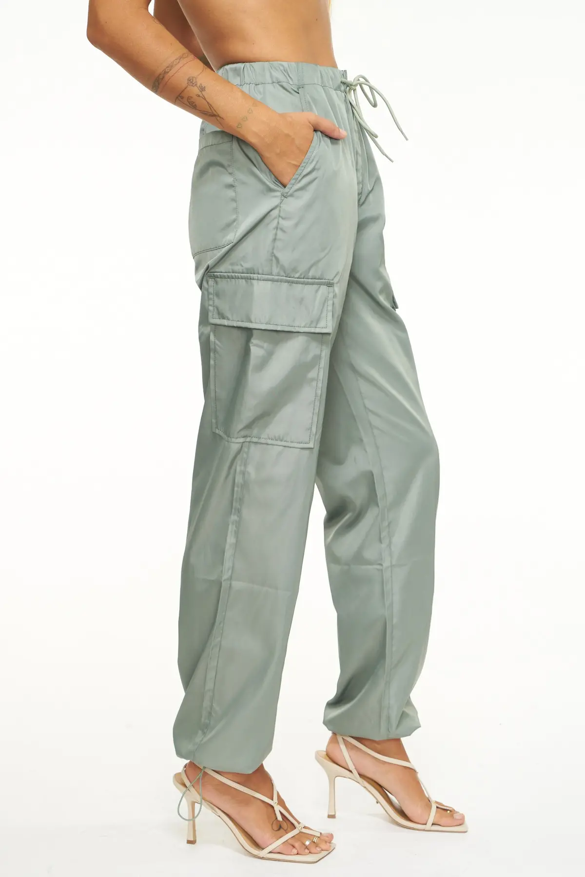 Pistola Jade Lightweight Cargo Trouser In Bluff 4