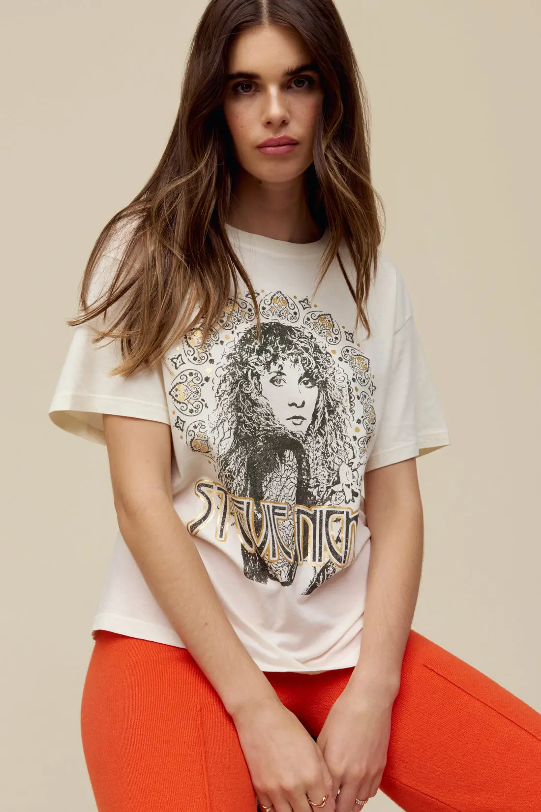 Daydreamer La Stevie Nicks Metallic Boyfriend Tee In Stone 1