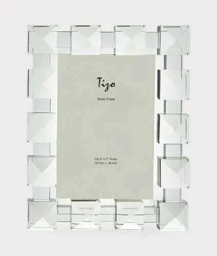 Tizo 4X6 Pyramid Square Diamond Crystal Frame 1
