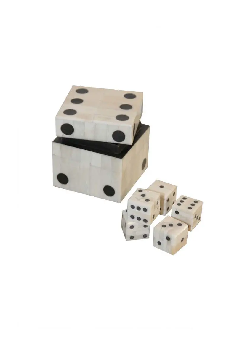 Chehoma Wooden White Box With 5 Dices 1