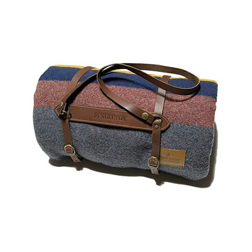 Yakima Camp Twin Blanket With Carrier In Yakima Lake 1