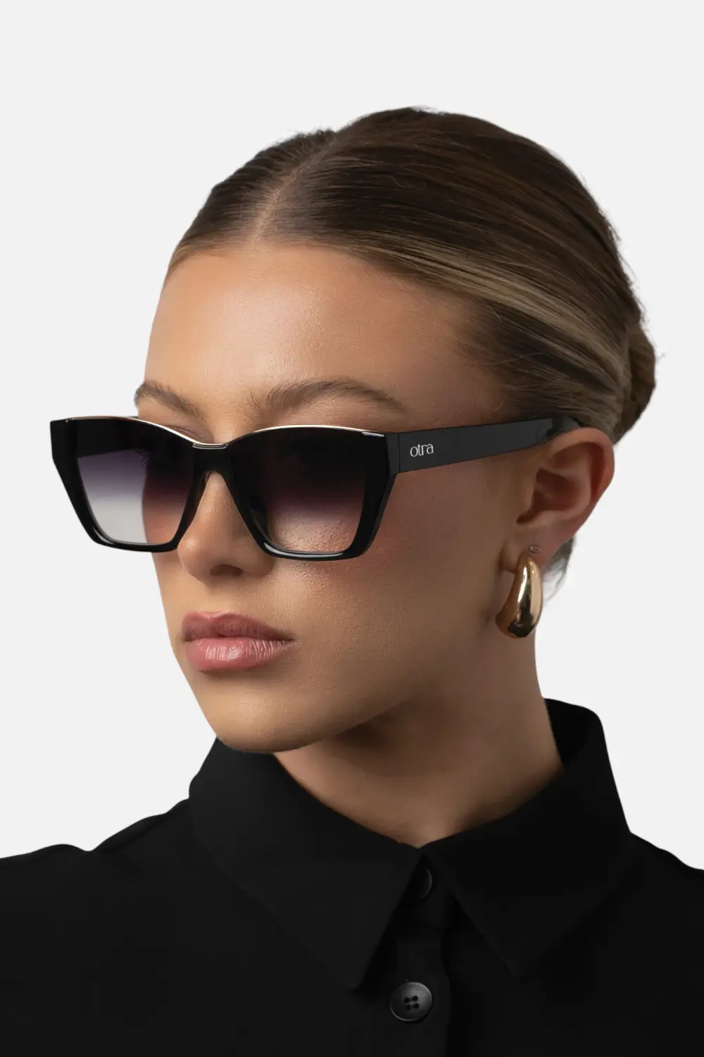 Otra Belle Sunglasses In Black 1