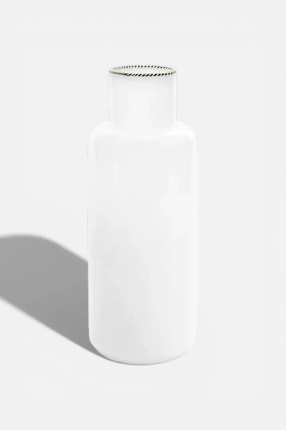 Fredericks & Mae Carafe In White 1