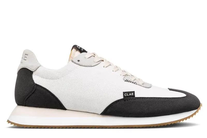 Clae Men's Runyon Sneaker In White Black 1