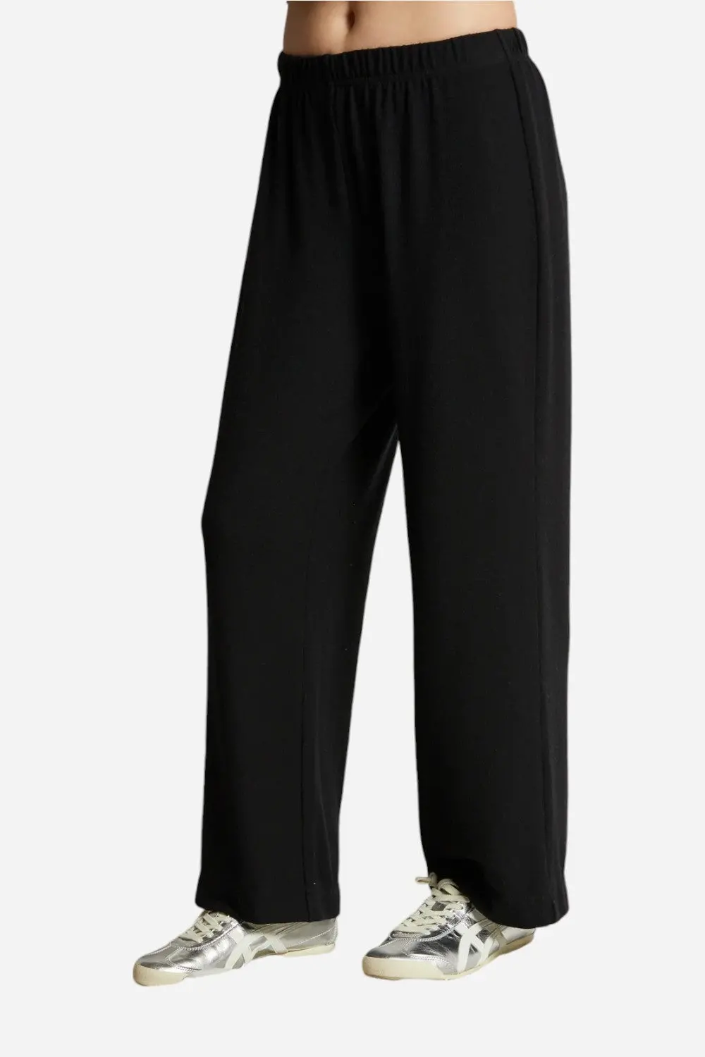 Perfect White Tee Marcie Pull On Pant In True Black 1