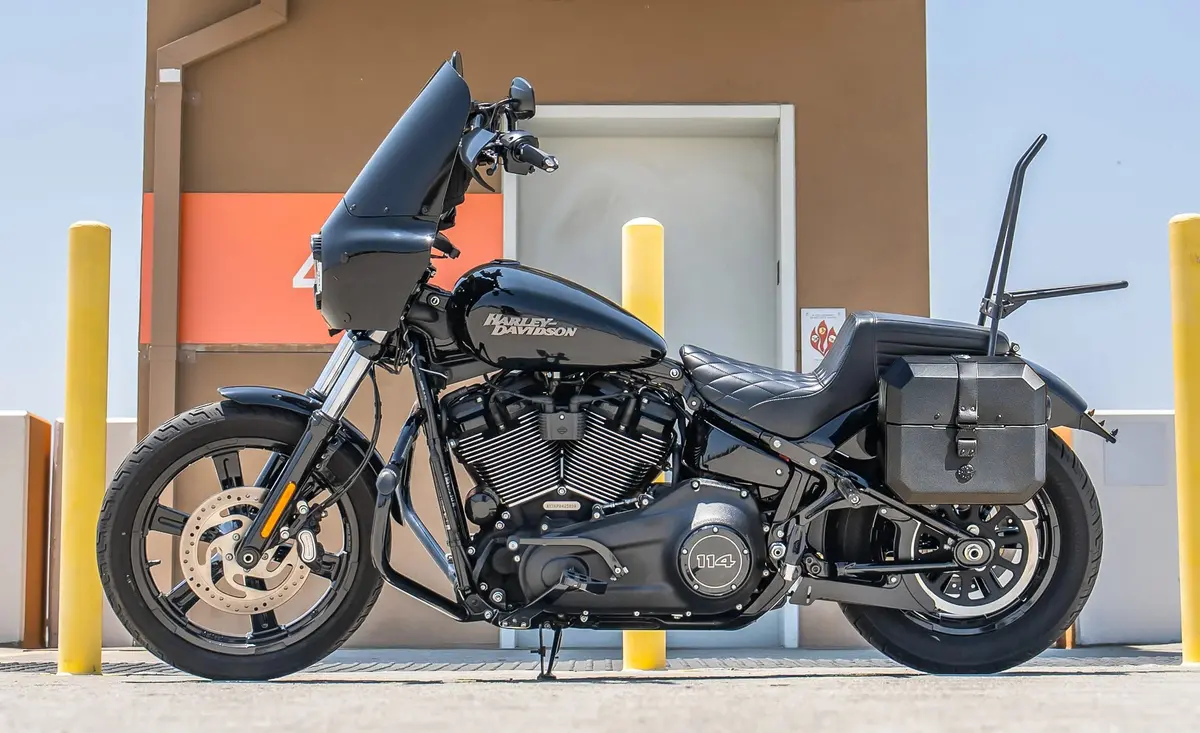 20L - Outlaw Quick-Mount Small Harley Softail Street Bob Leather Wrapped Hard Saddlebags 2