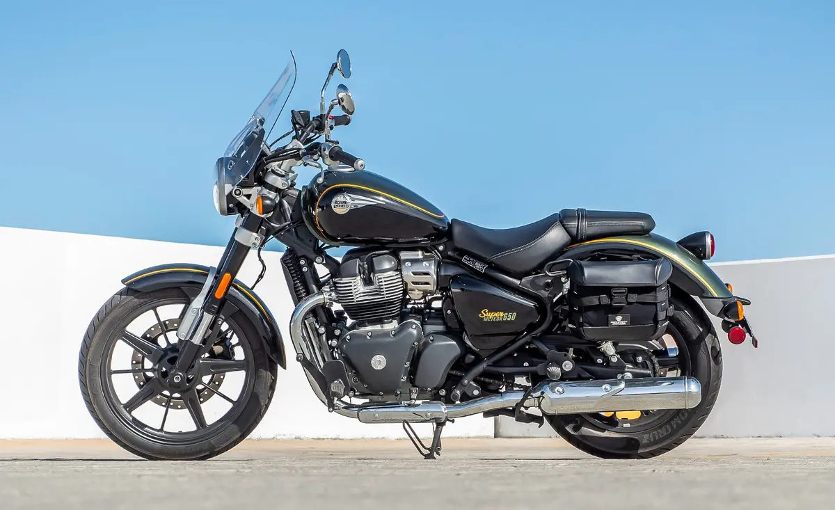 10L - Incognito Quick Mount Small Royal Enfield Super Meteor 650 Solo Saddlebag (Left Only) 2