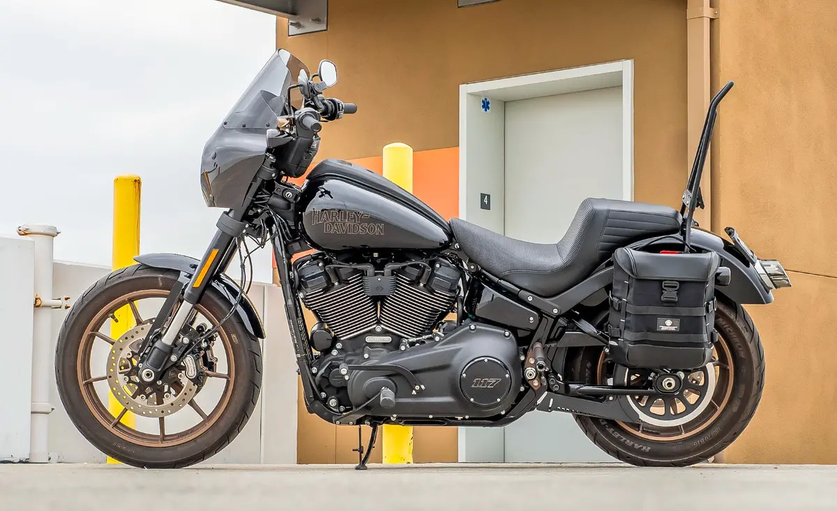 15L - Incognito Quick Mount Medium Solo Motorcycle Saddlebag (Left Only) For Harley Softail Low Rider S Fxlrs 2