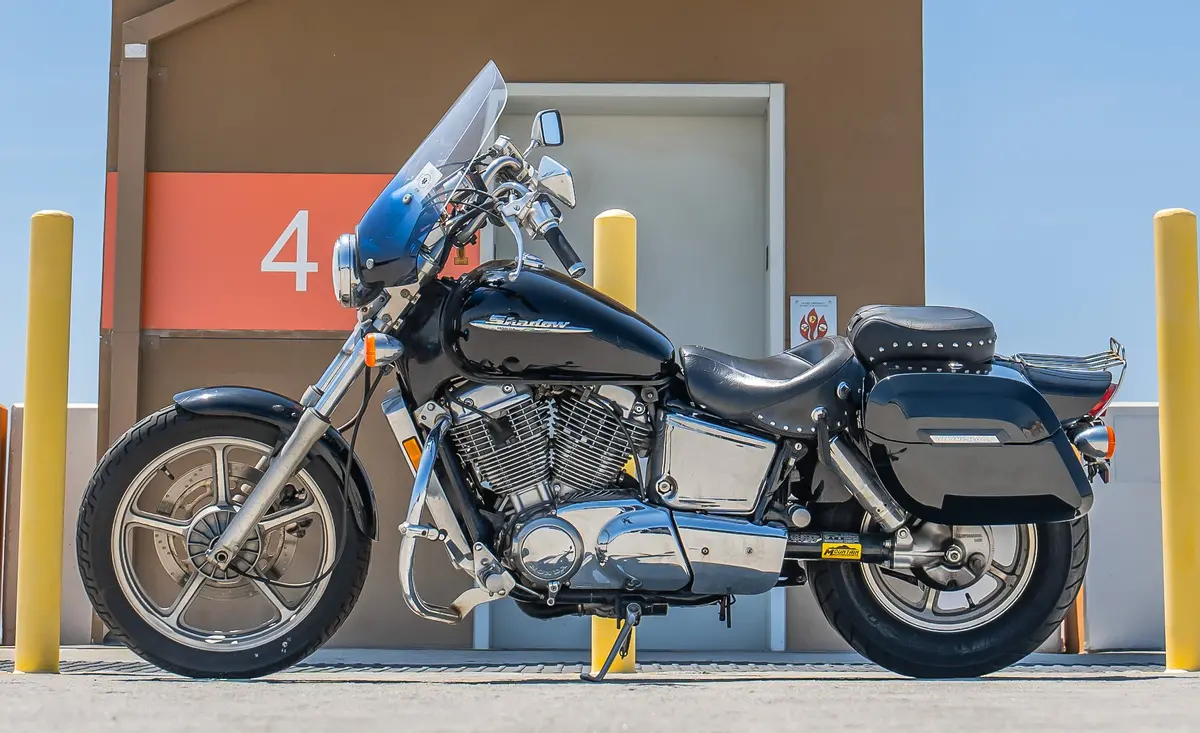 36L - Lamellar Raven Extra Large Honda Shadow 1100 Spirit Shock Cut-Out Painted Motorcycle Hard Saddlebags 2