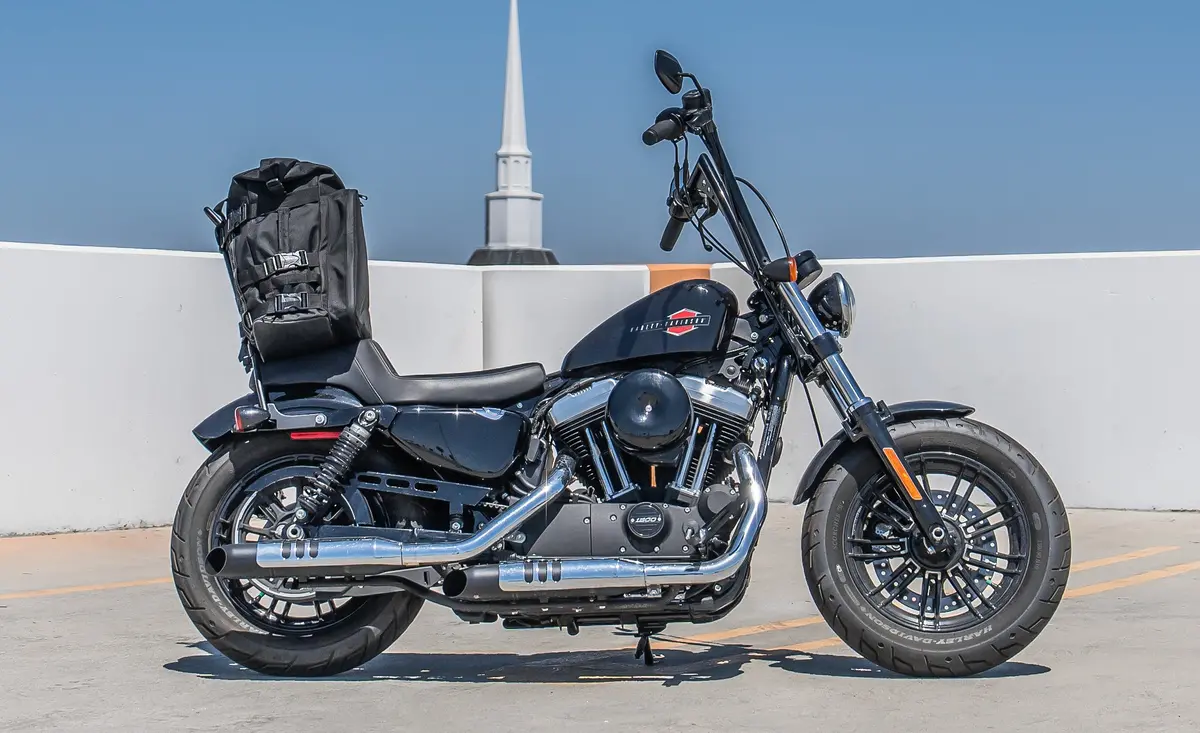 32L - Renegade Xl Motorcycle Sissy Bar Bag 2